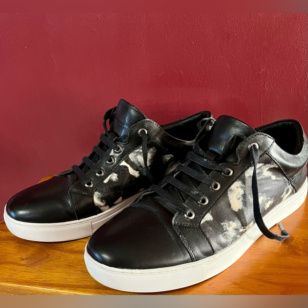 Badgley Mischka Men Athletic Shoes Sneakers Black White Design print size 10 - Picture 2 of 7